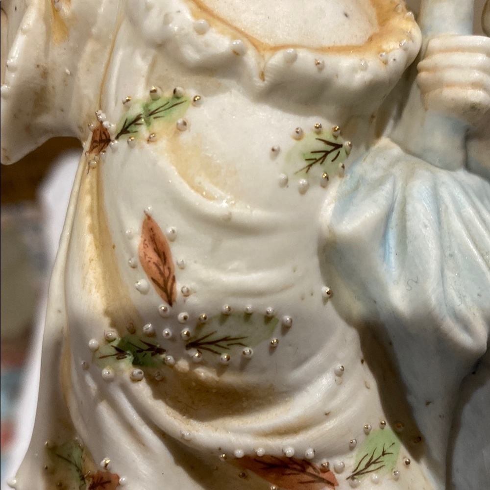Vintage Bisque Porcelain Hand Painted Figurine with Umbrella 9” approx - Picture 11 of 15